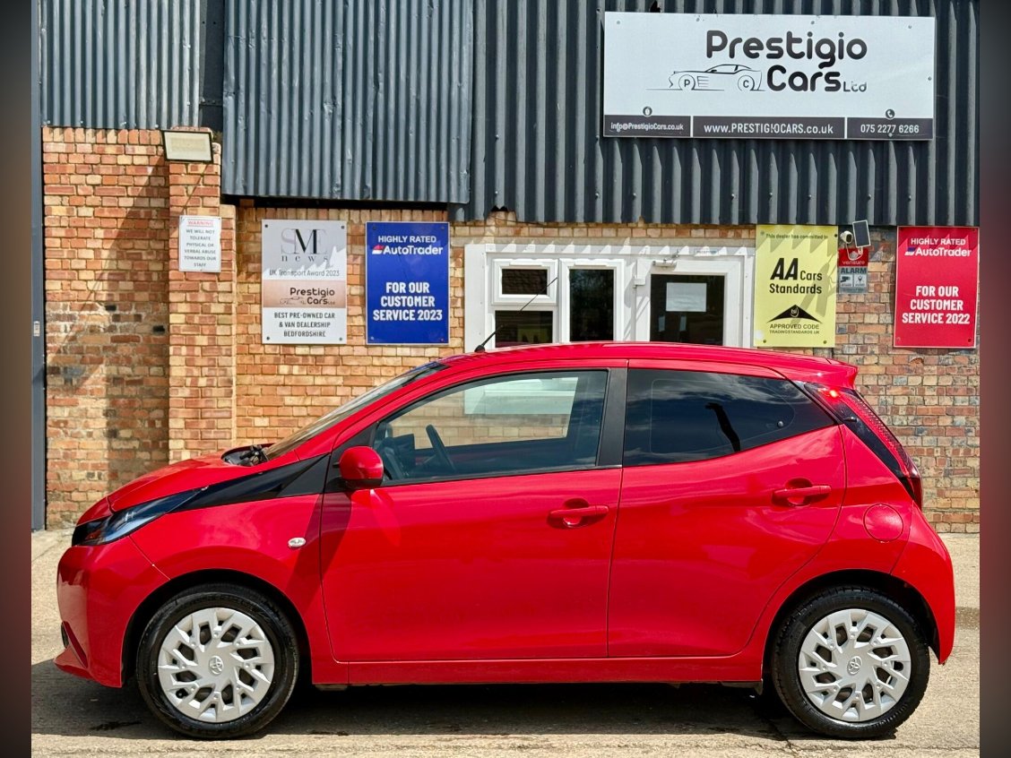 TOYOTA AYGO 1.0 VVT I X PLAY X SHIFT EURO 6 5DR MAKE TOYOTA...